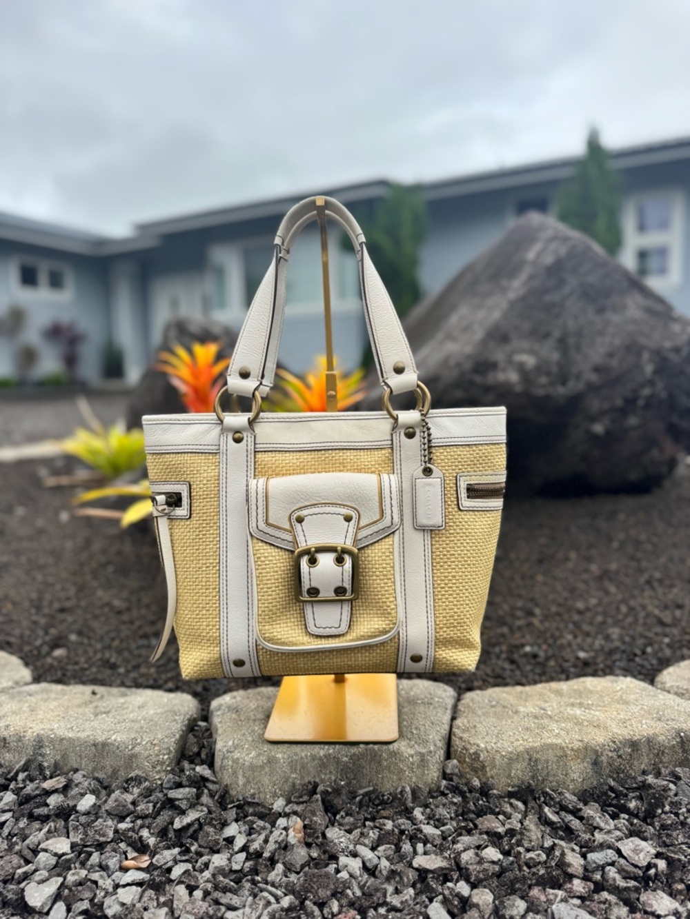 Coach Straw Leather Trim Tote Bag Buckle Front White Tan Summer M05K-113